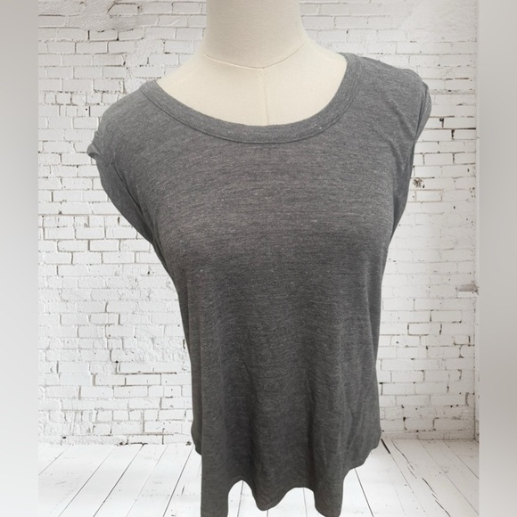 Chaser Heather Grey Sleeveless Top Large NWT | Super Soft Everyday Staple - Picture 1 of 3